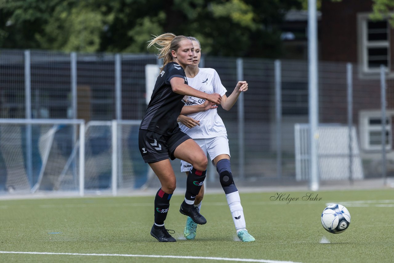 Bild 95 - wBJ Alstertal-Langenhorn - SV Henstedt-Ulzburg : Ergebnis: 4:1